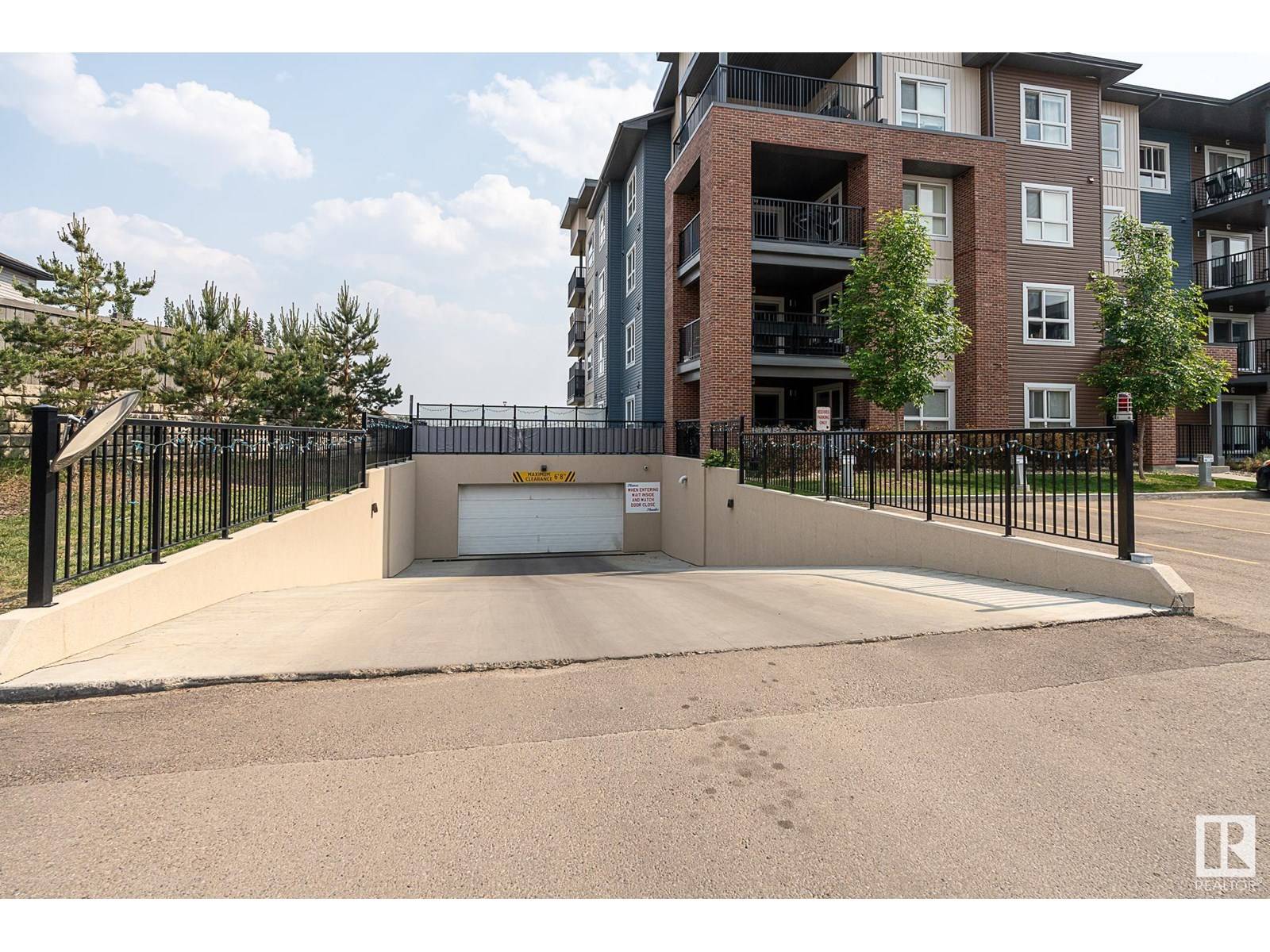 Edmonton, AB T5Z0N9,#325 5504 SCHONSEE DR NW