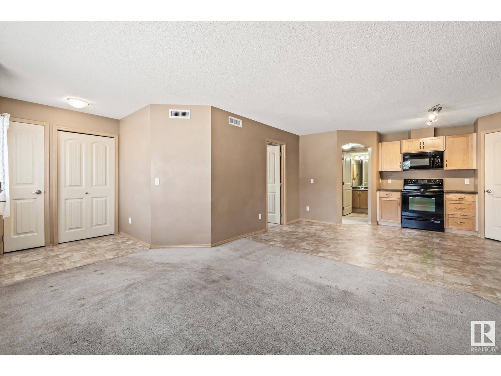 Edmonton, AB T6X0K4,#85 604 62 ST SW