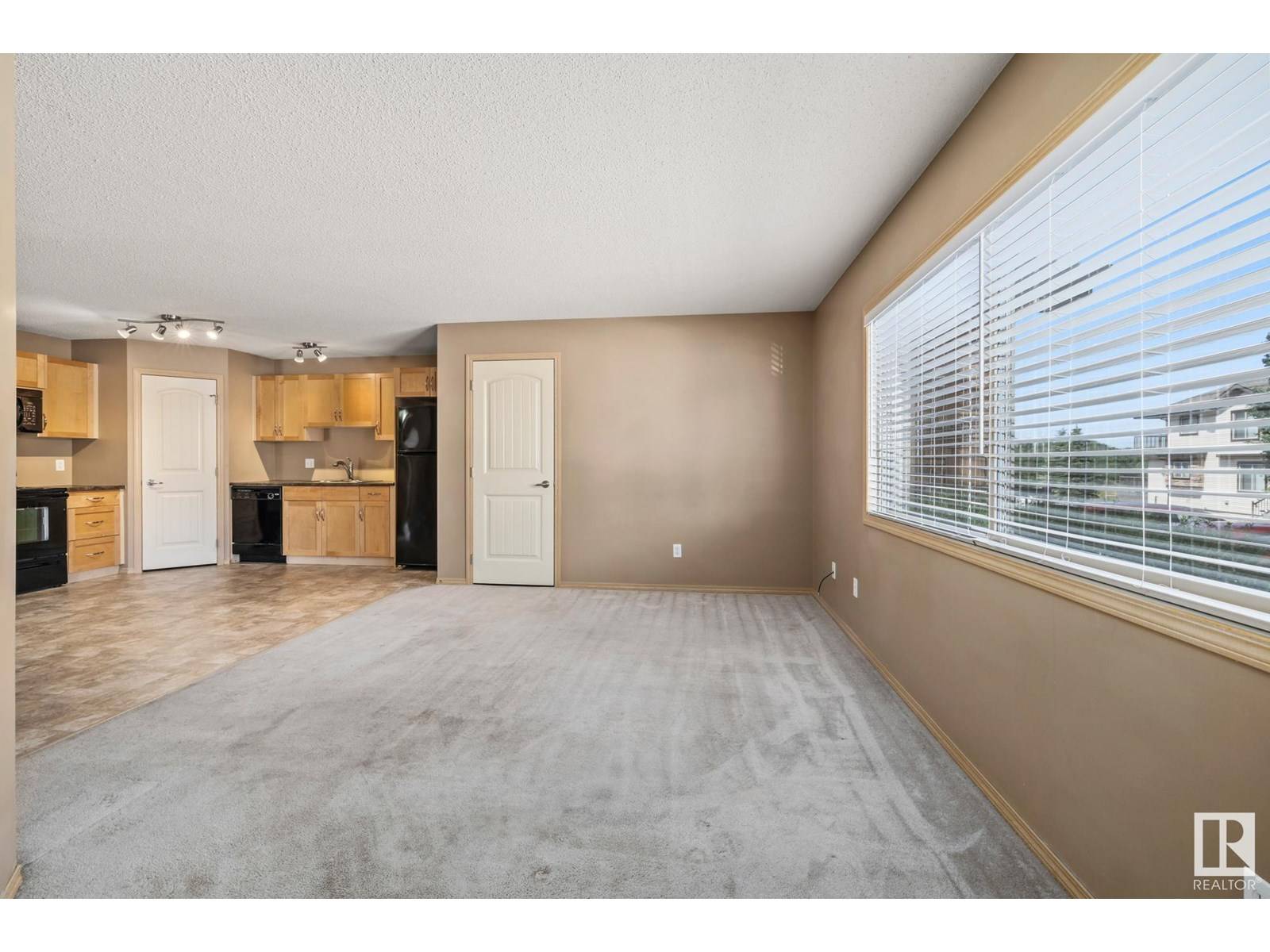 Edmonton, AB T6X0K4,#85 604 62 ST SW