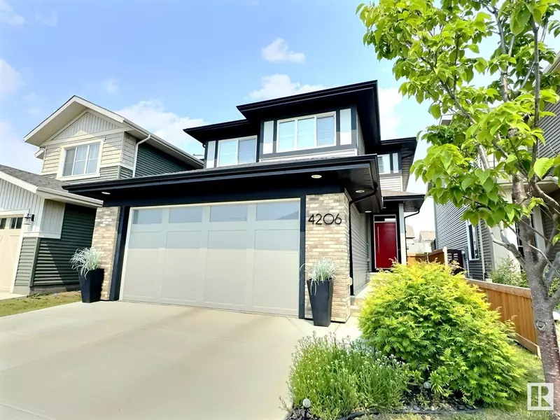 4206 Chichak CL SW, Edmonton, AB T6W4B3