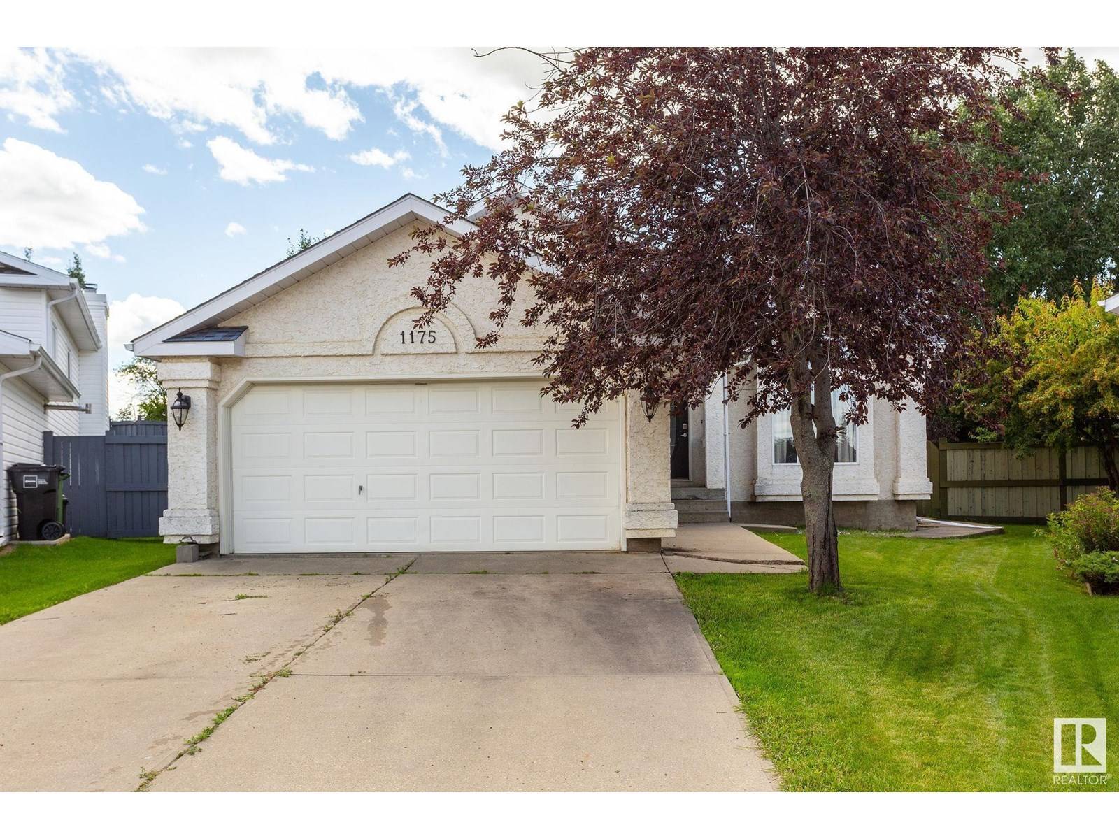1175 POTTER GREENS DR NW, Edmonton, AB T5T5Y6