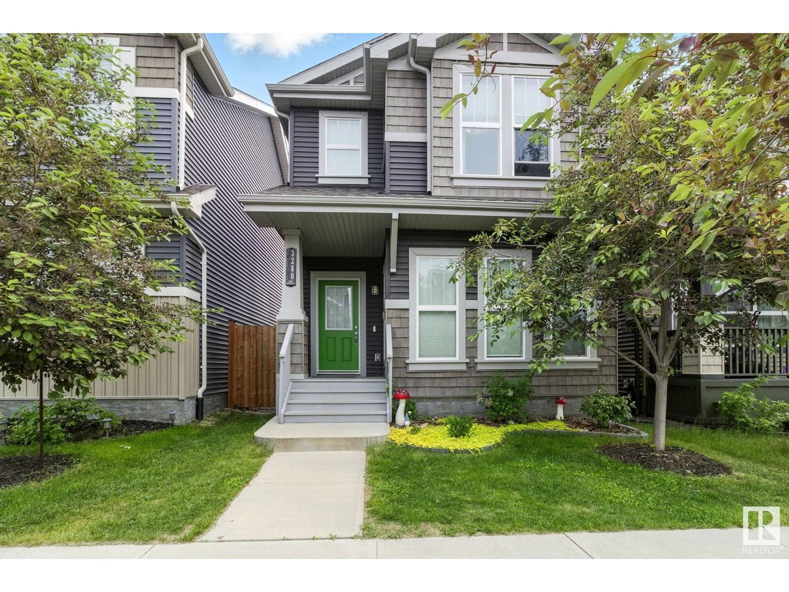 Edmonton, AB T6X1Y5,3280 CHERRY CR SW