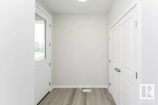 Edmonton, AB T5S0T1,3945 WREN LO NW