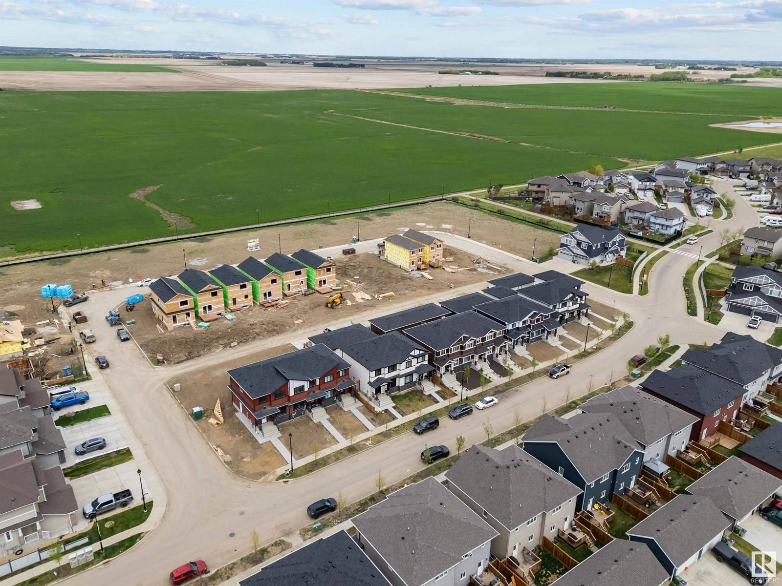 Morinville, AB T8R2P1,9905 107 AV