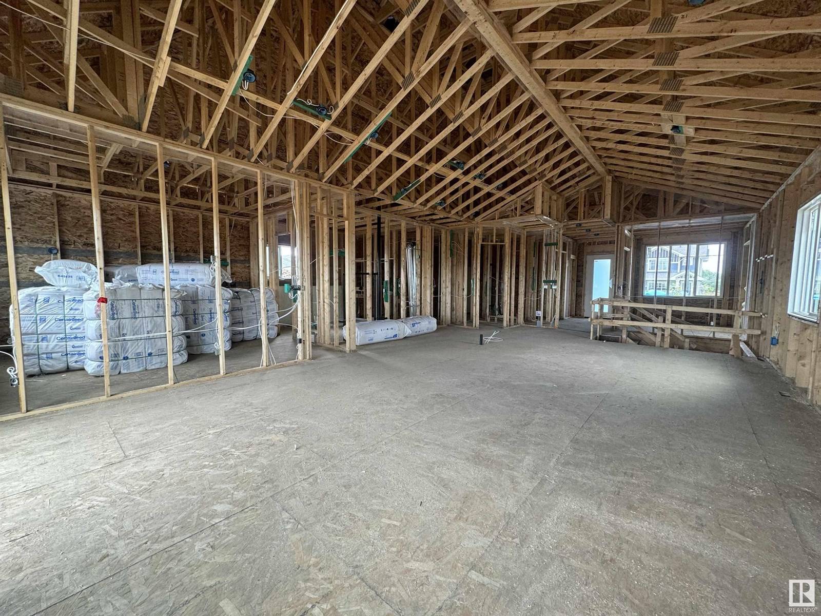 Sherwood Park, AB T8B0C6,5 Birkshire Crescent