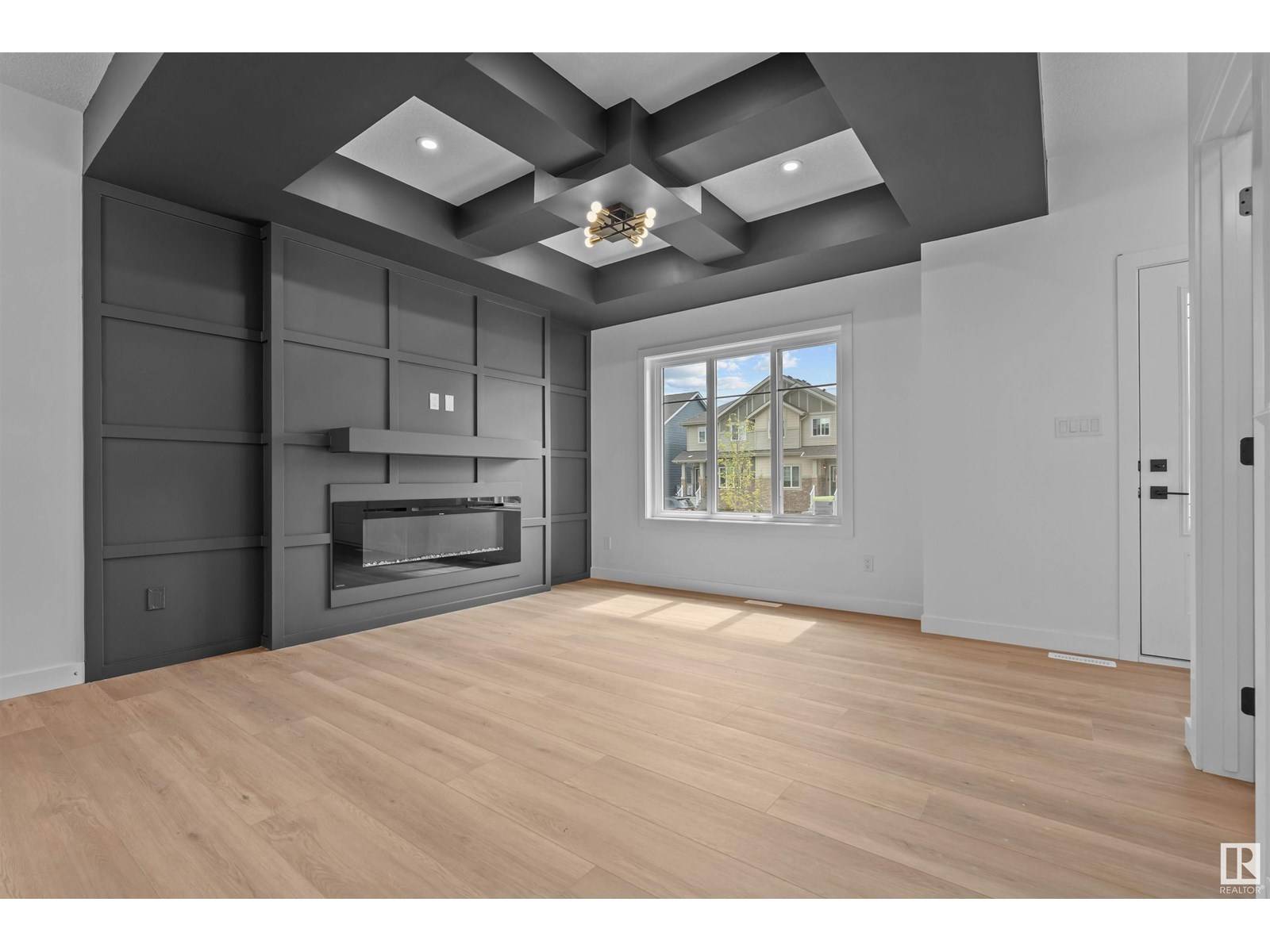 Morinville, AB T8R2P1,9907 107 AV