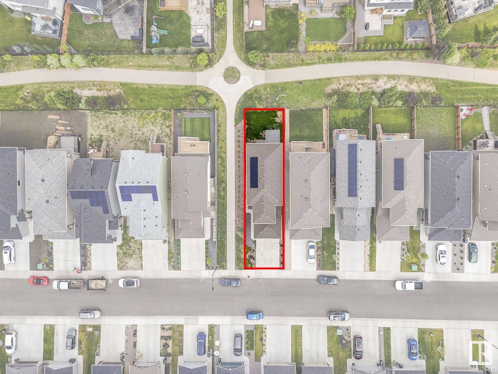 Edmonton, AB T6W5G3,4879 KINNEY RD SW