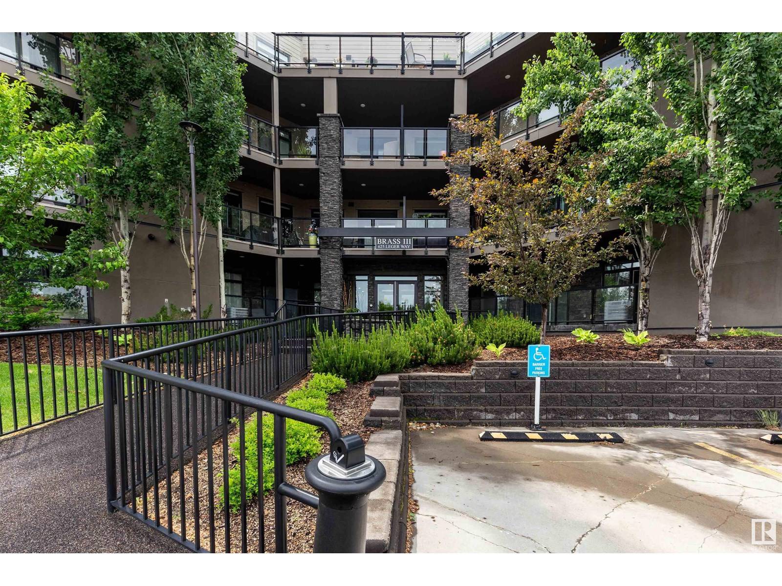 #413 625 Leger WY NW NW, Edmonton, AB T6R0W4
