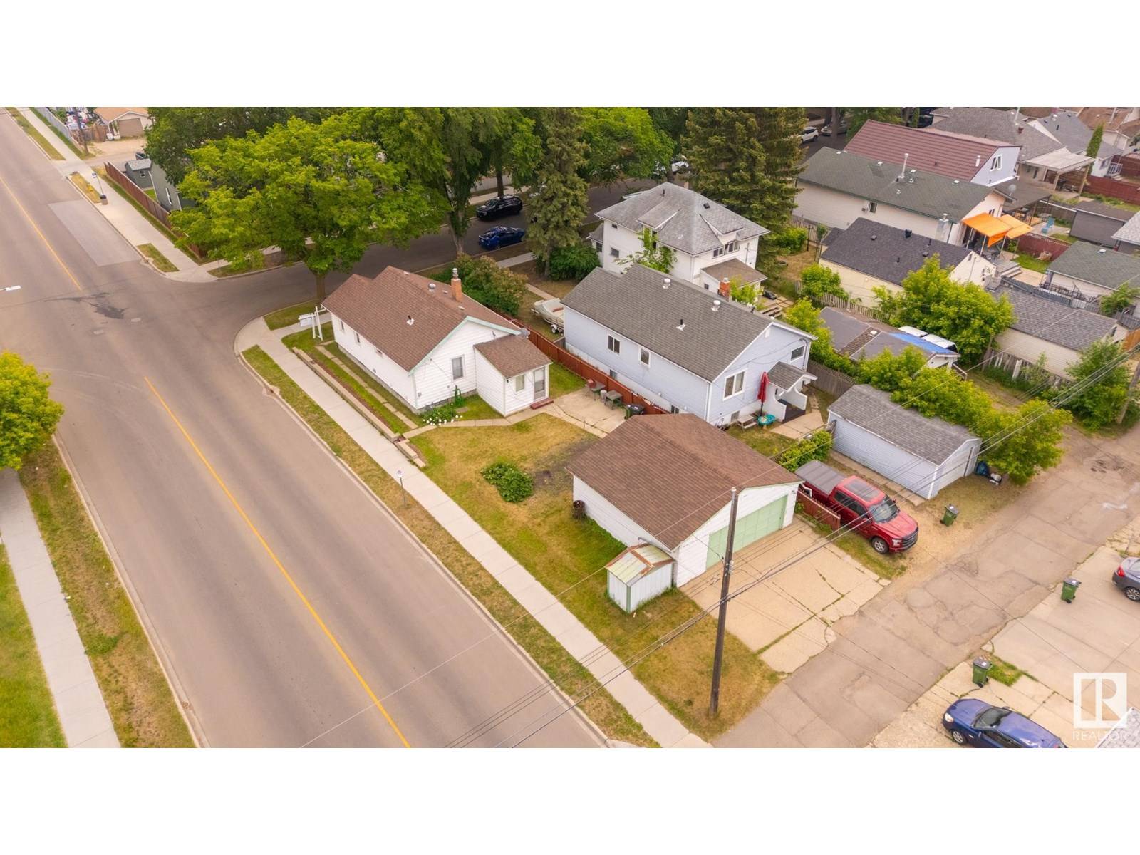 12160 93 ST NW, Edmonton, AB T5G1E8