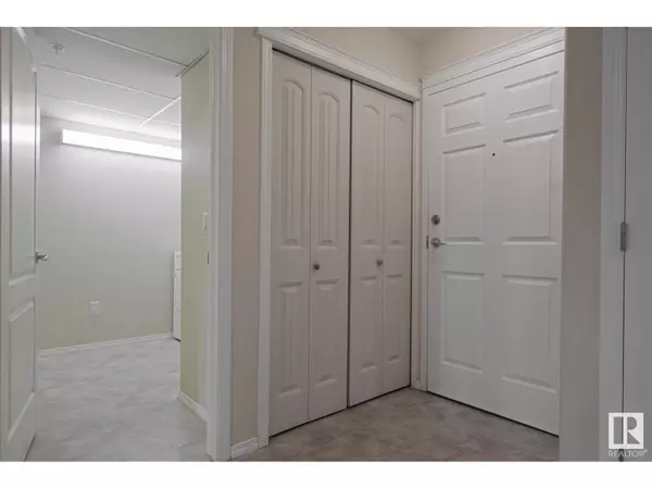 Edmonton, AB T6L7H3,#409 261 Youville DR NW