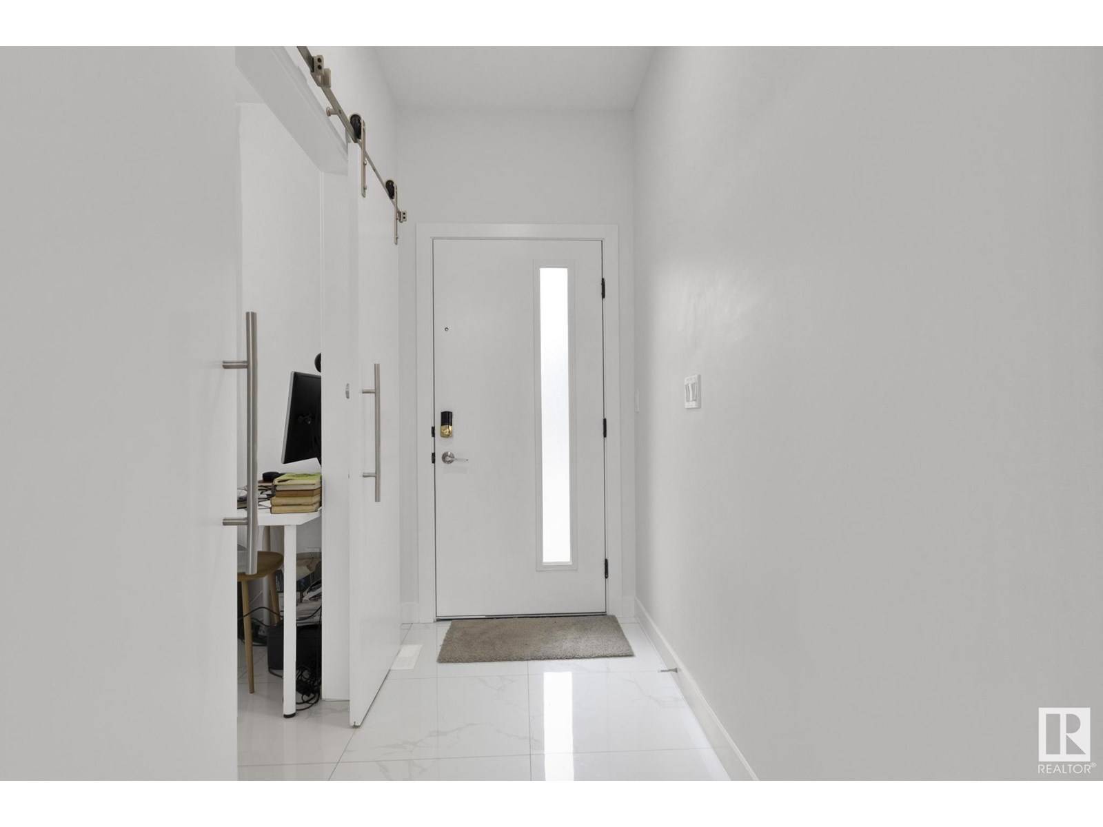 Edmonton, AB T6W4V9,5741 KOOTOOK WY SW