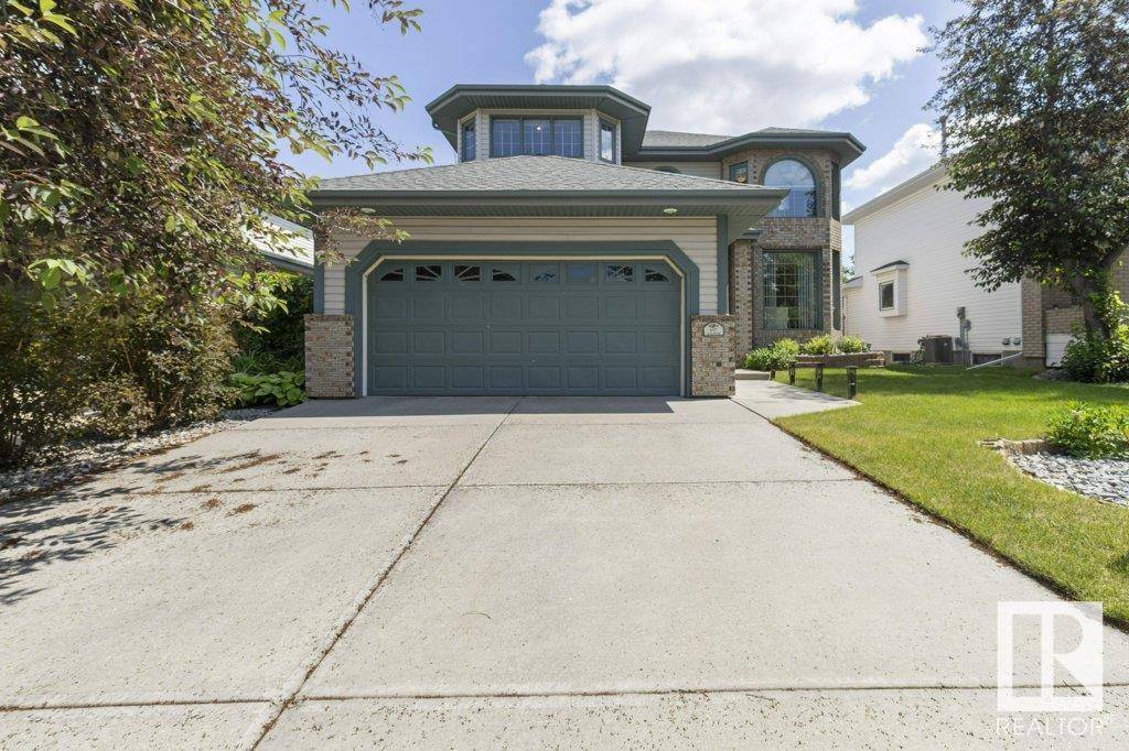 Sherwood Park, AB T8H1X9,687 MEADOWVIEW DR
