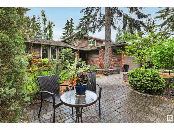 St. Albert, AB T8N2Y5,11 Berrymore Dr