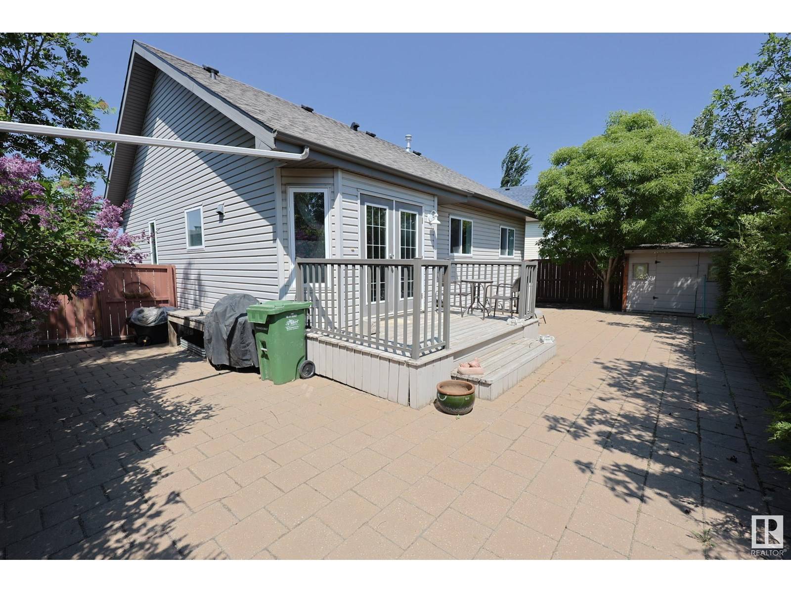 St. Albert, AB T8N7G1,52 NAPLES WY