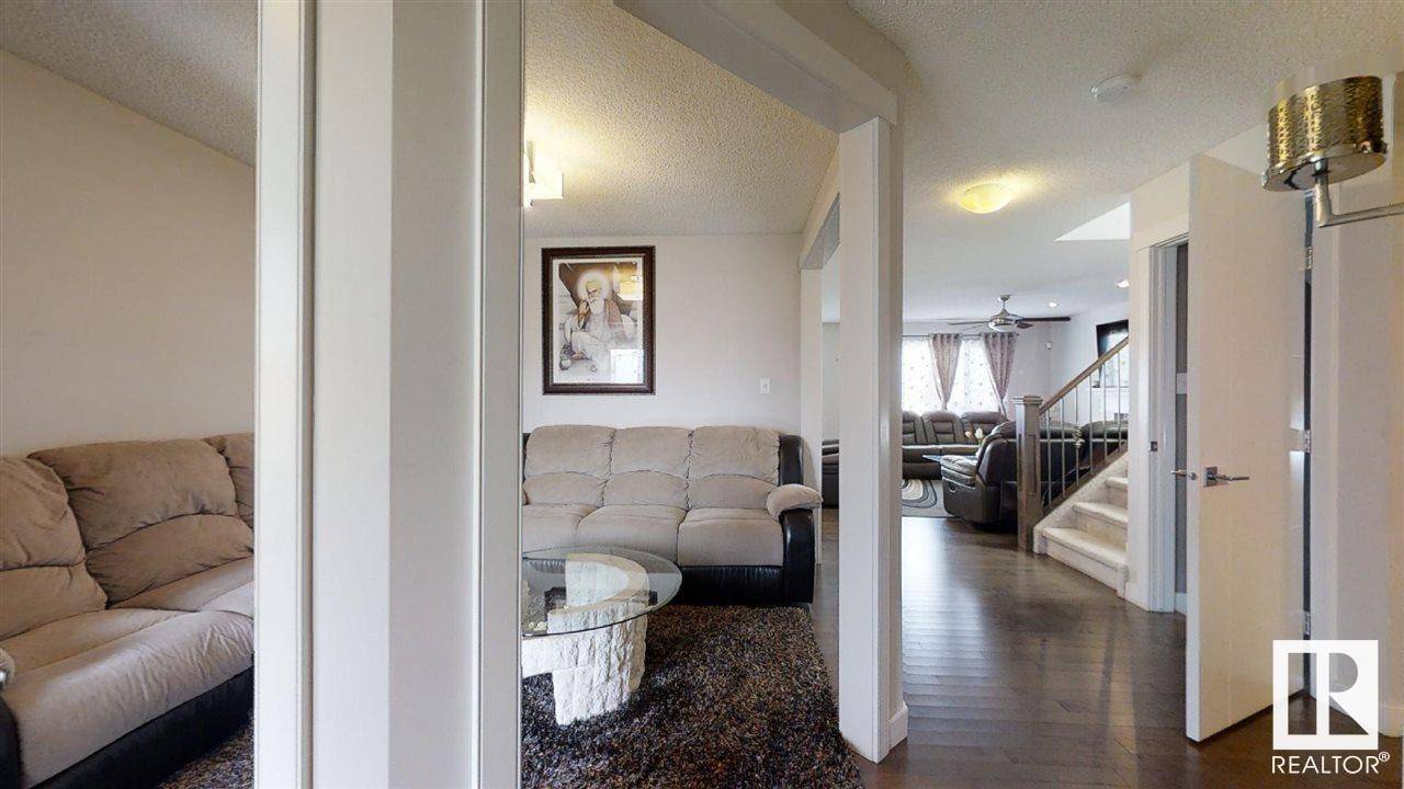 Edmonton, AB T6T0X7,2939 11 ST NW