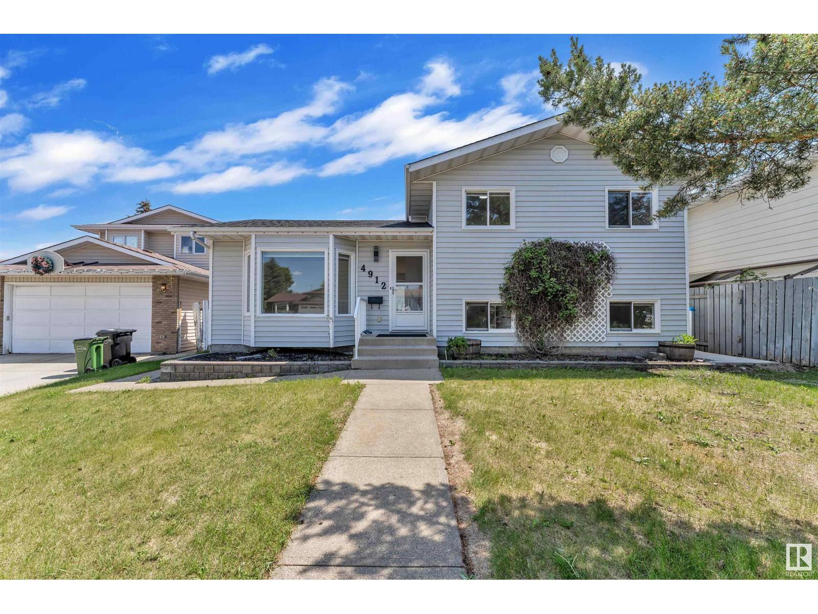 4912 31 AV NW NW, Edmonton, AB T6L5H6