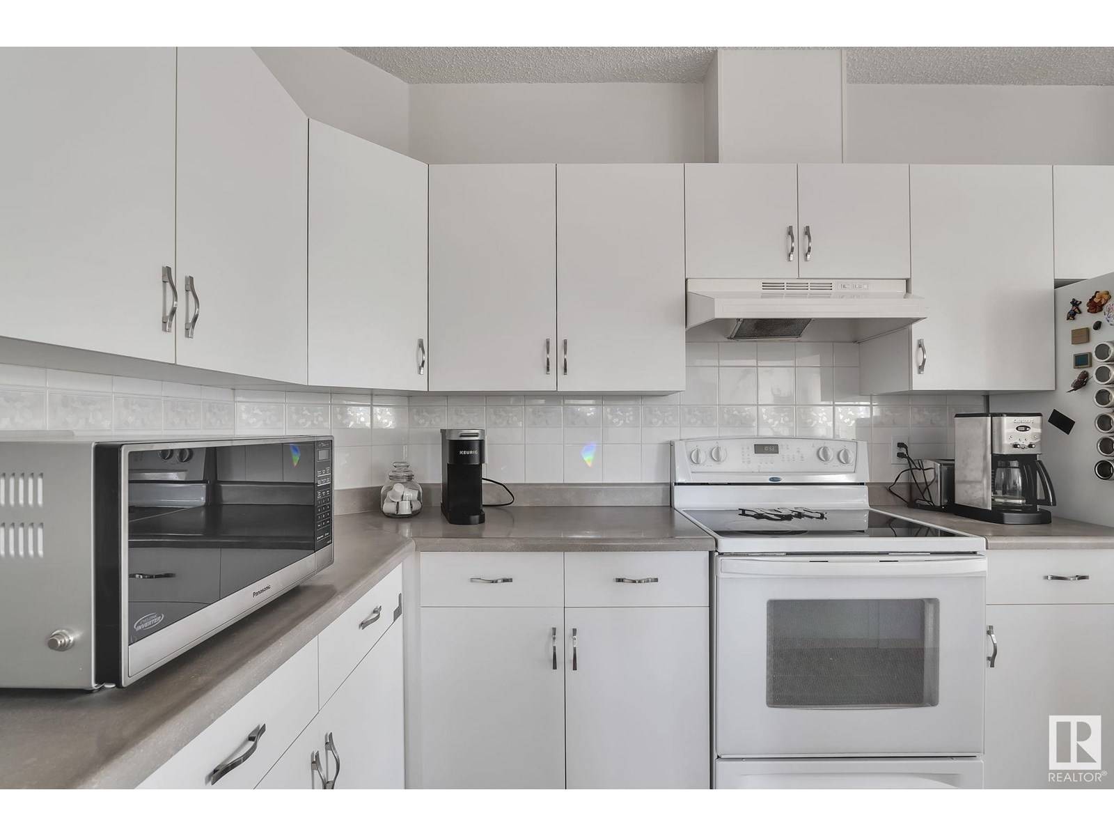 Edmonton, AB T6L6X8,#7 843 Youville DR W NW