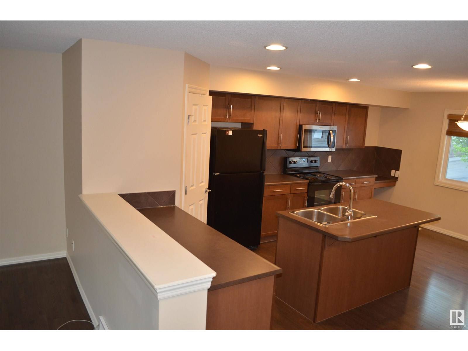 Sherwood Park, AB T8H0J1,#79 2336 ASPEN TR