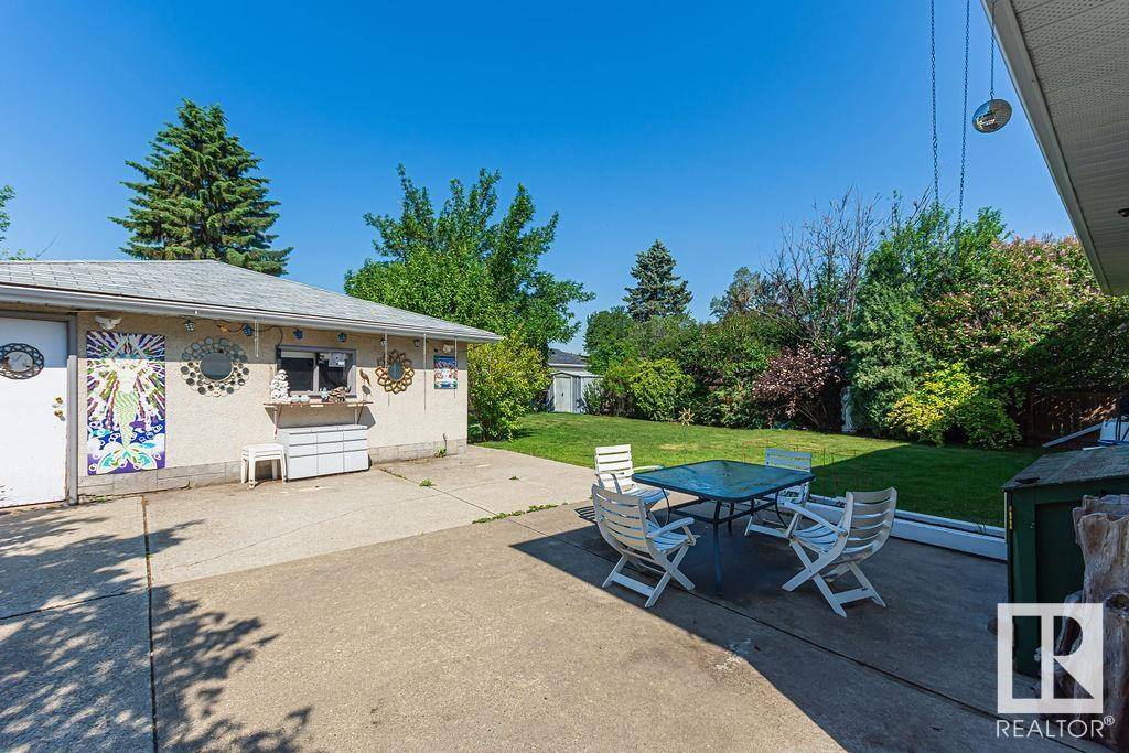 Edmonton, AB T5C1H5,14224 78 ST NW