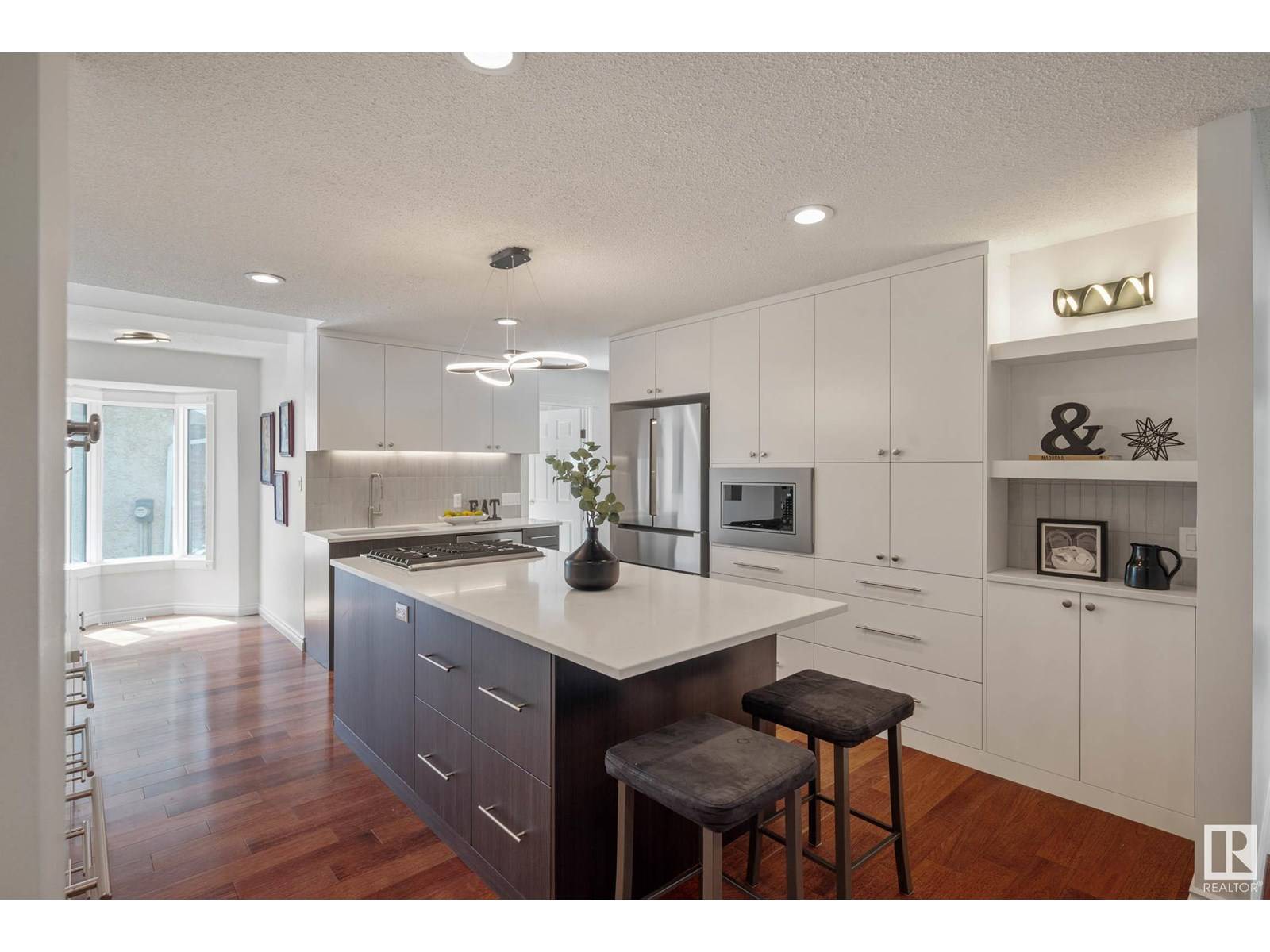 Edmonton, AB T5X4S3,15713 111 ST NW