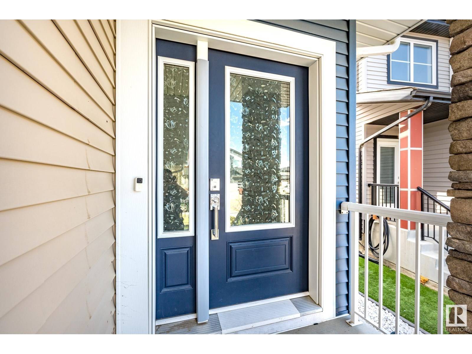 Edmonton, AB T6W3J7,2832 KOSHAL CR SW
