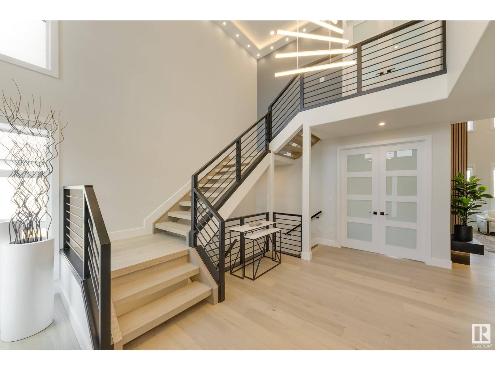 Edmonton, AB T6W2E1,4111 Whispering River Dr. DR SW