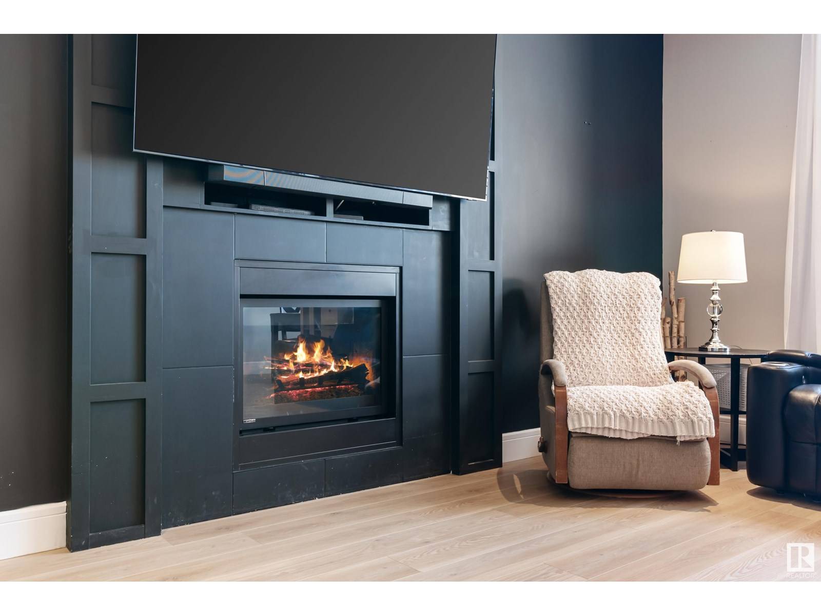 Fort Saskatchewan, AB T8L0L5,166 WOODHILL LN