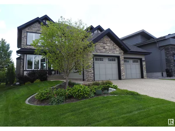 1111 HAINSTOCK GREEN SW, Edmonton, AB T6W2T8