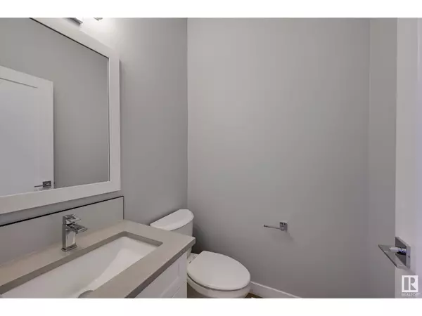 Morinville, AB T8R2R4,10214 92A AV