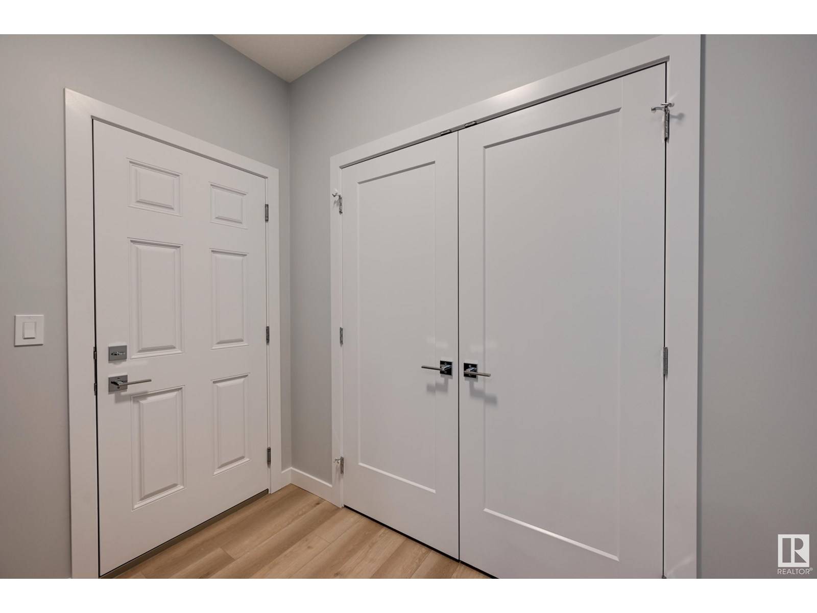 Morinville, AB T8R2R4,10214 92A AV