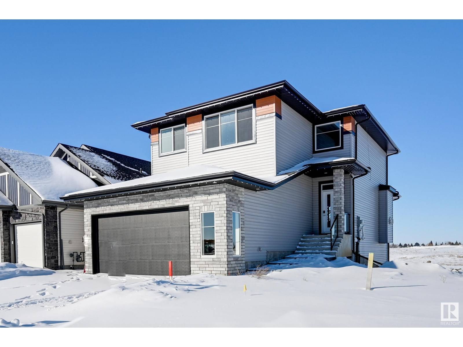 10214 92A AV, Morinville, AB T8R2R4