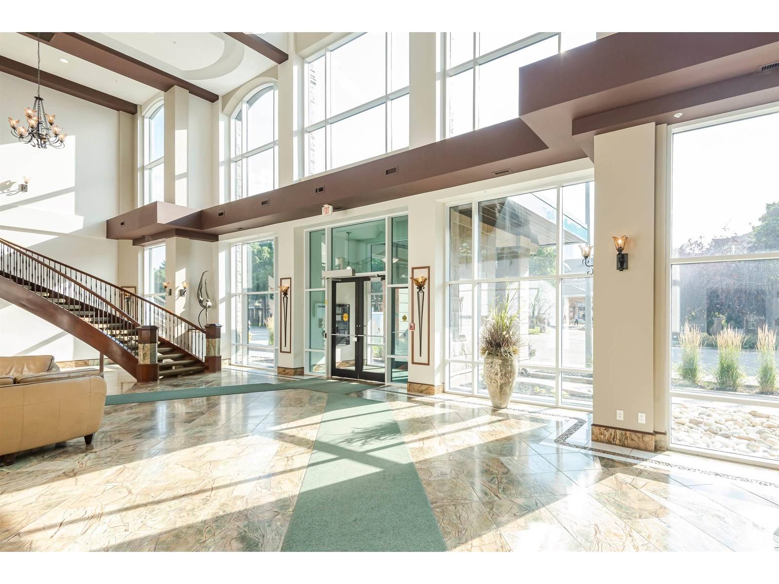 Edmonton, AB T5K1K6,#506 10142 111 ST NW NW