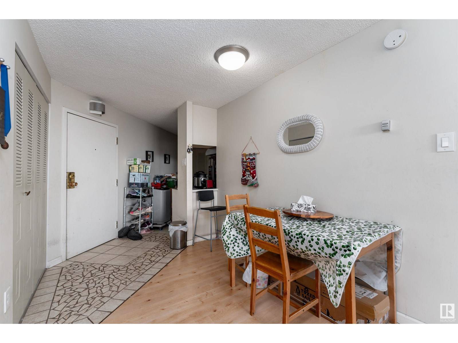 Edmonton, AB T6E6B6,#1302 10149 SASKATCHEWAN DR NW