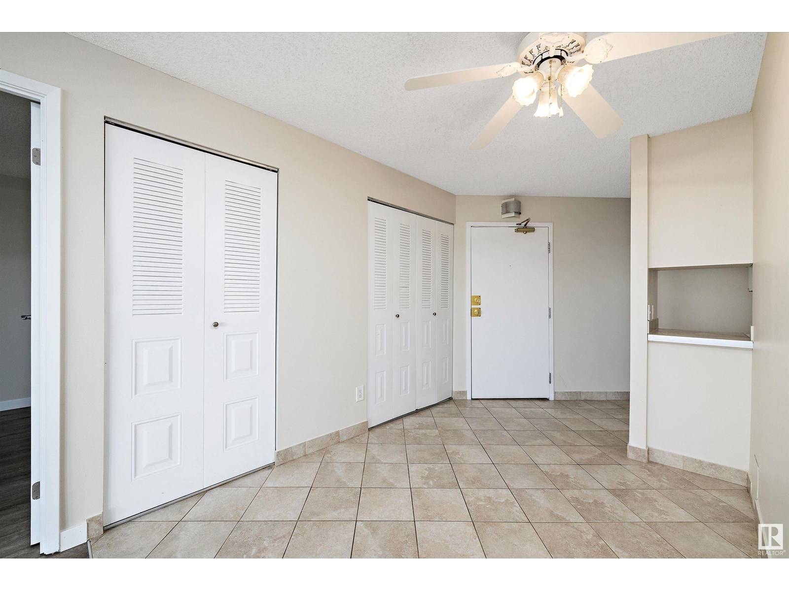 Edmonton, AB T6E6B6,#1503 10149 SASKATCHEWAN DR NW