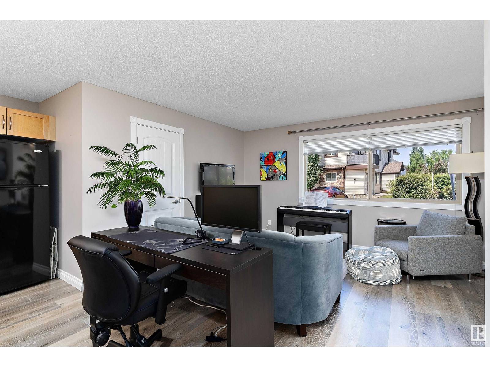 Edmonton, AB T6X0K4,#89 604 62 ST SW