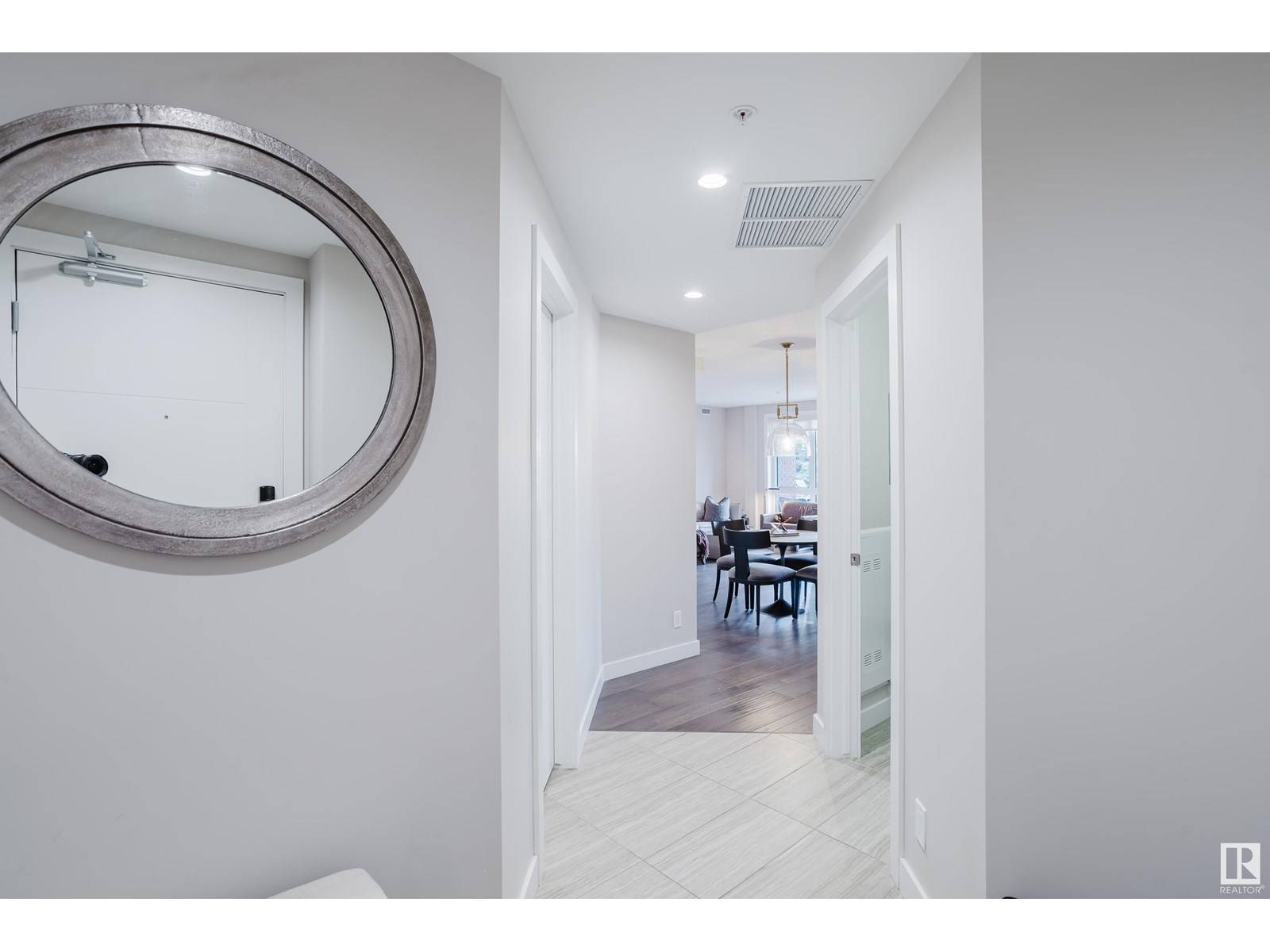 Edmonton, AB T6G0Y3,#204 11710 87 AV NW