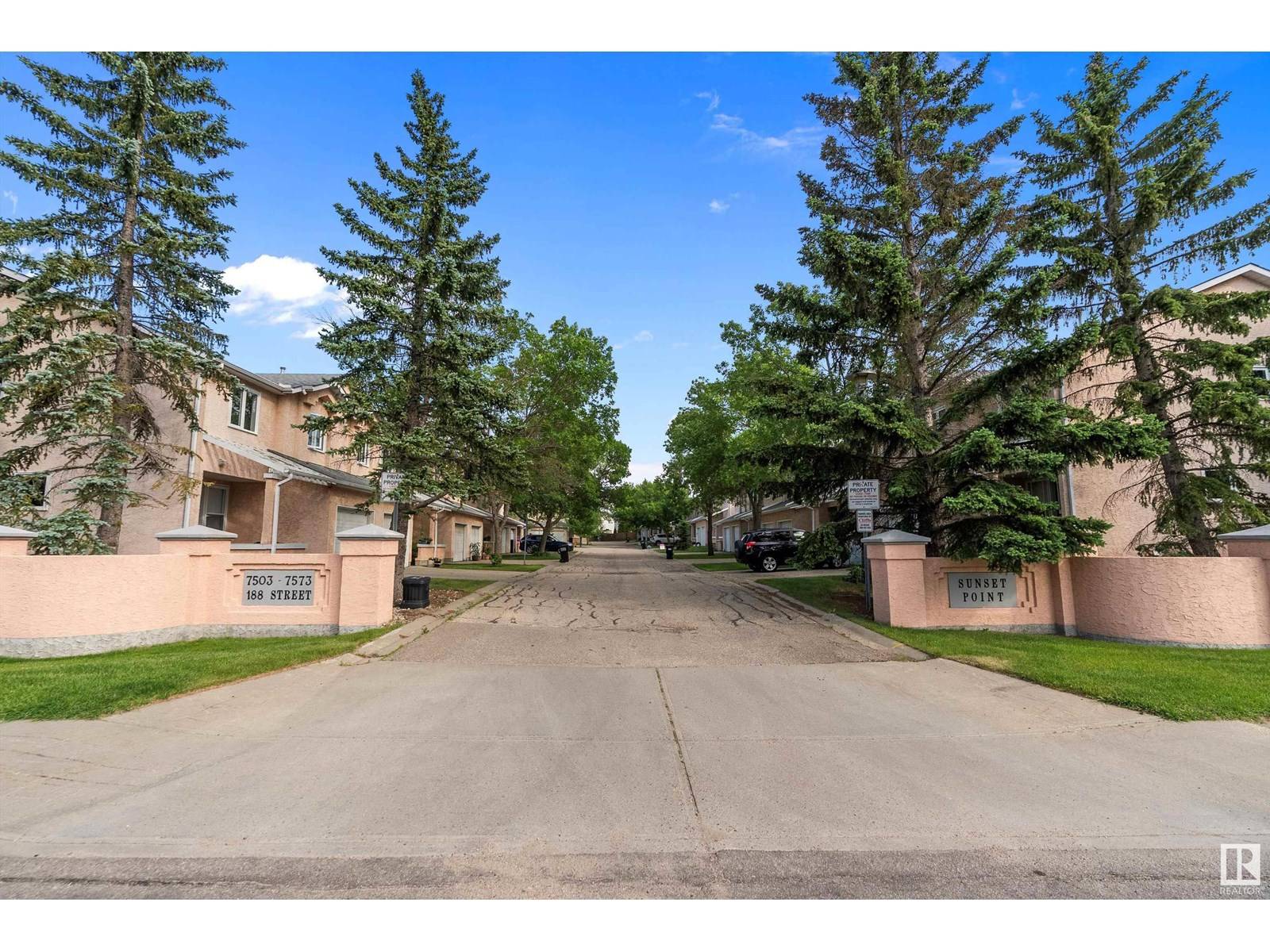 Edmonton, AB T5T5W9,7517 188 ST NW