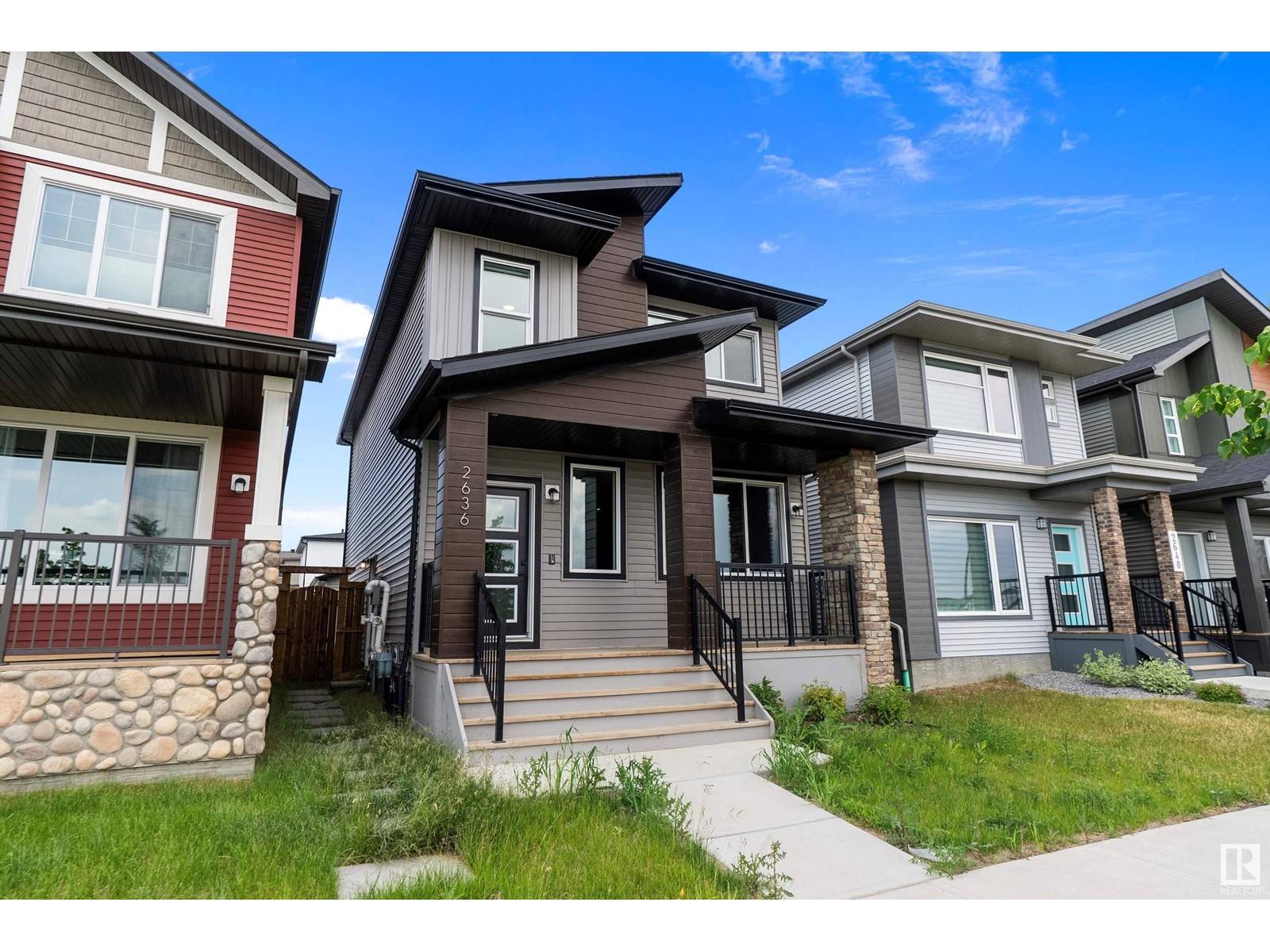 Edmonton, AB T6M1L1,2636 192 ST NW