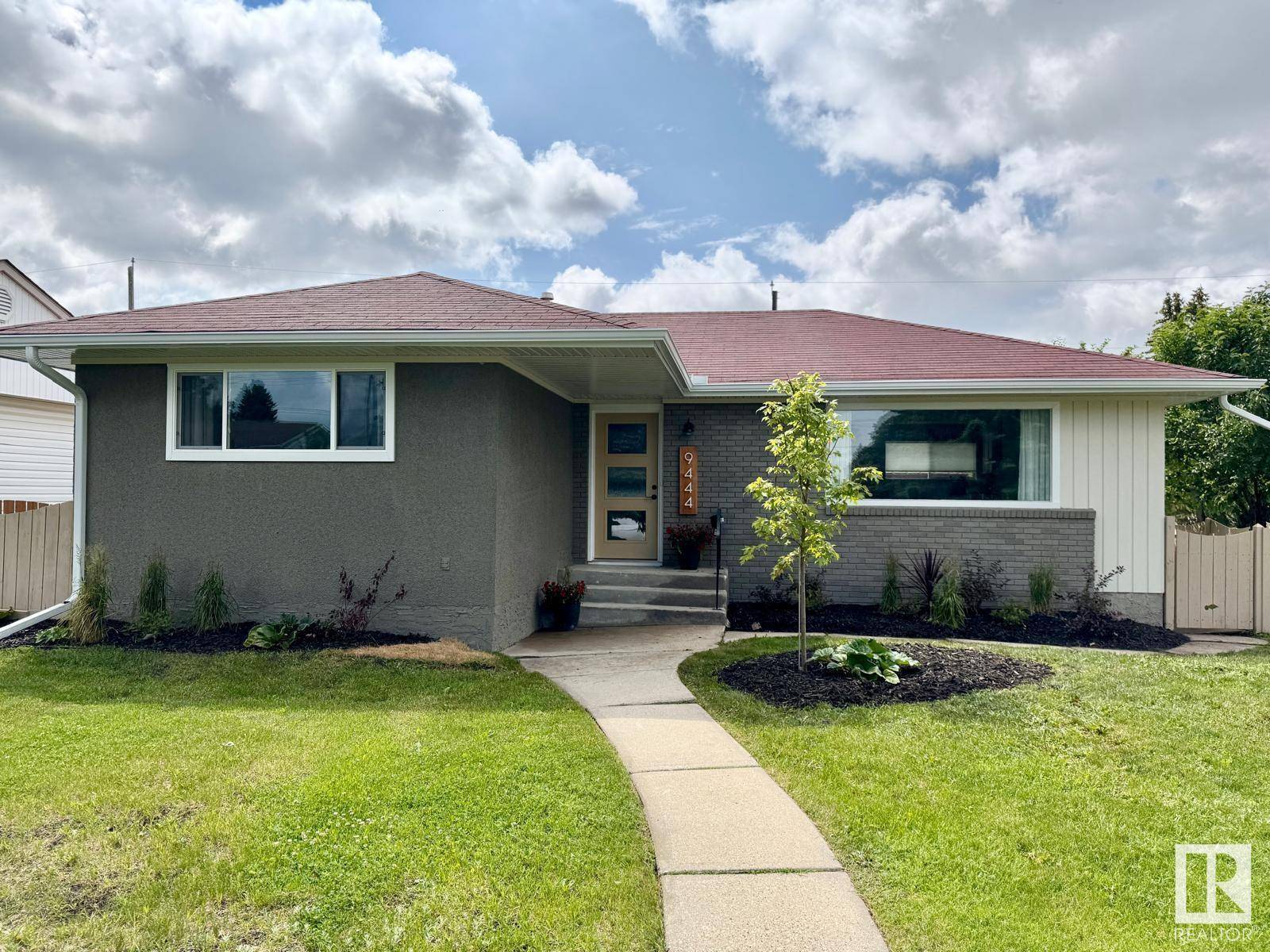 9444 74 ST NW, Edmonton, AB T6B2B4