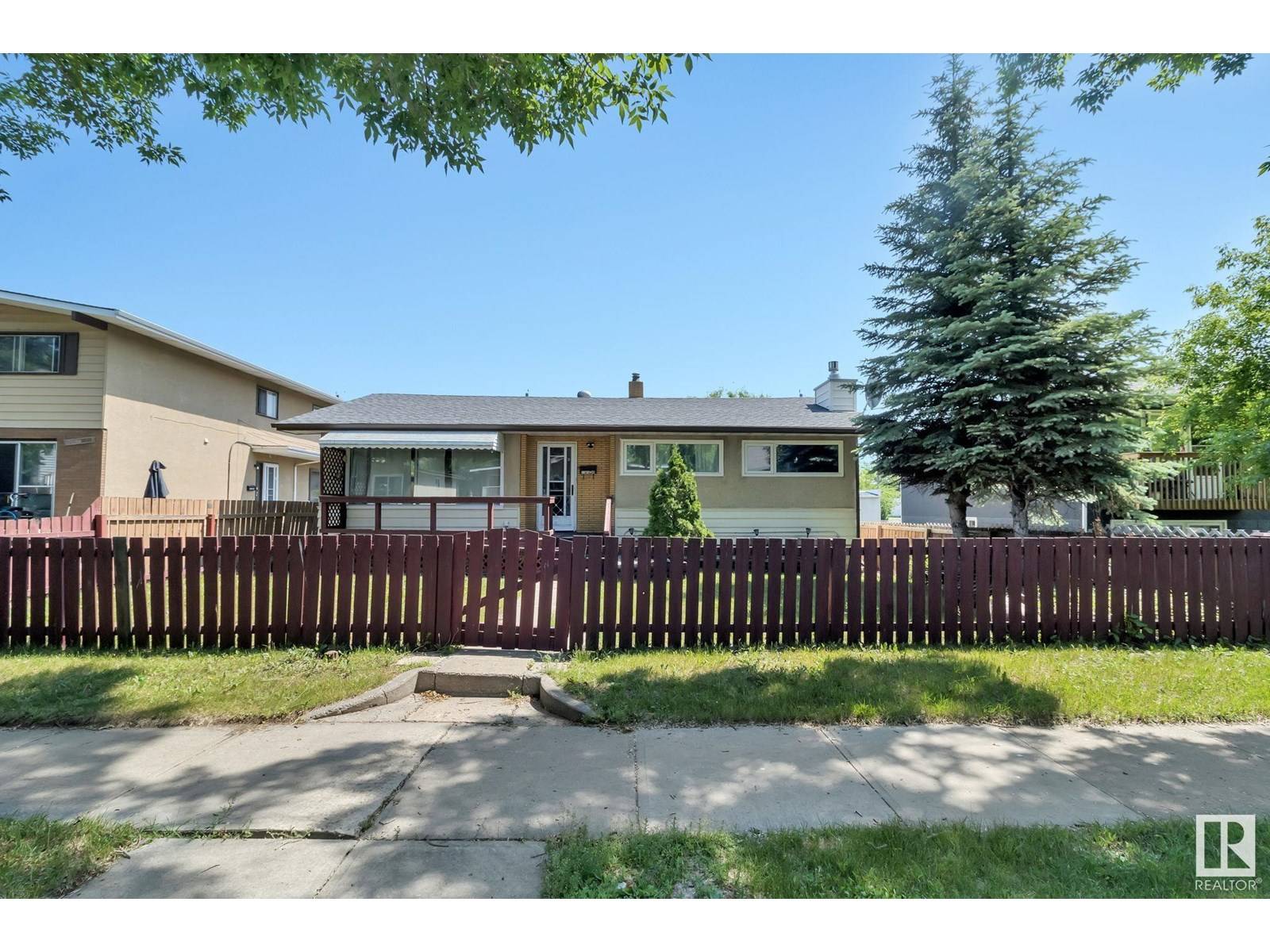Edmonton, AB T5W2V6,11815 46 ST NW