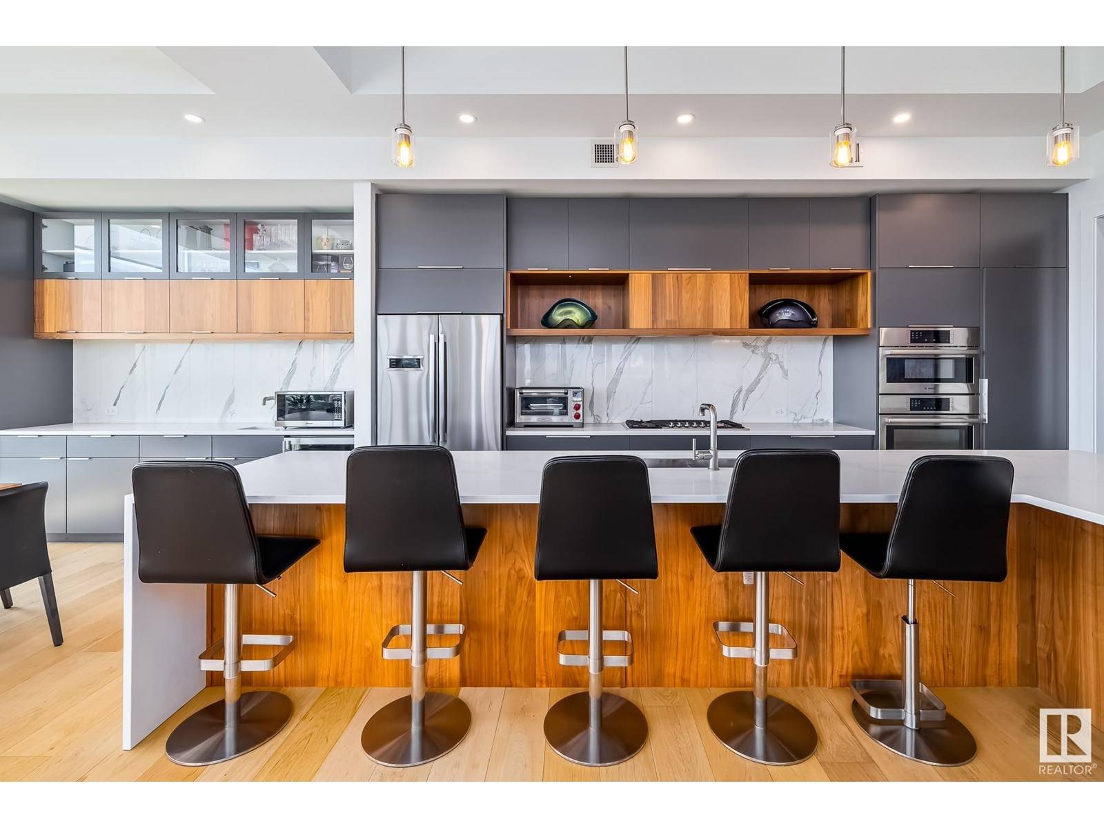 Edmonton, AB T5N1L5,#1403 14105 WEST BLOCK DR NW