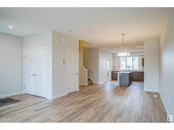 Edmonton, AB T5Z0T4,18153 73A ST NW