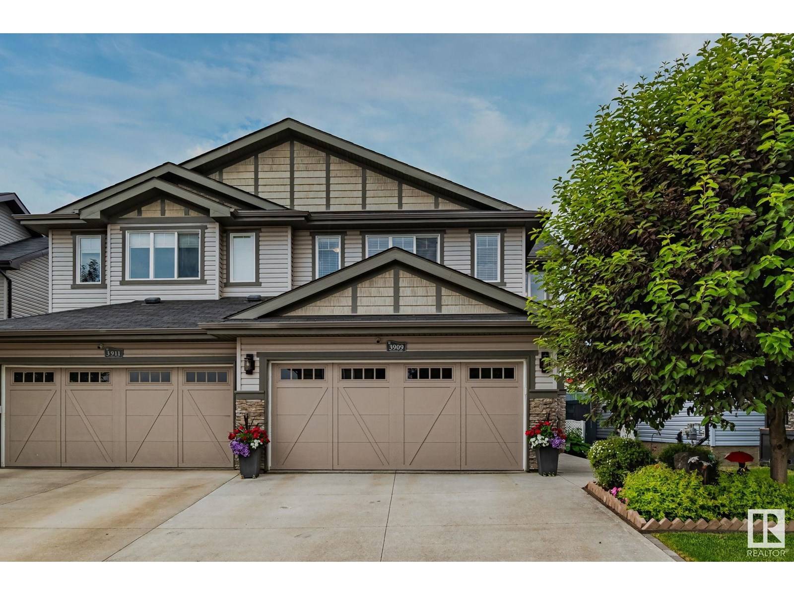 Edmonton, AB T5T4G6,3909 GALLINGER LO NW