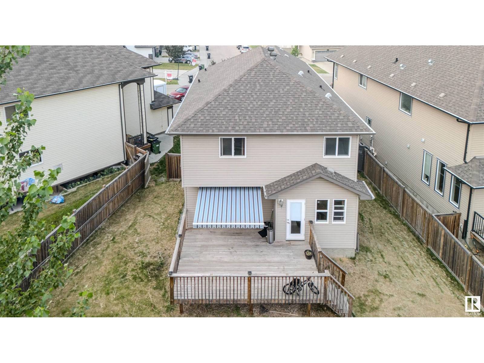 Edmonton, AB T6T0M5,1575 36 AV NW