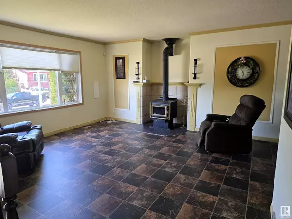 Fort Kent, AB T9N1H0,5025 49 Street