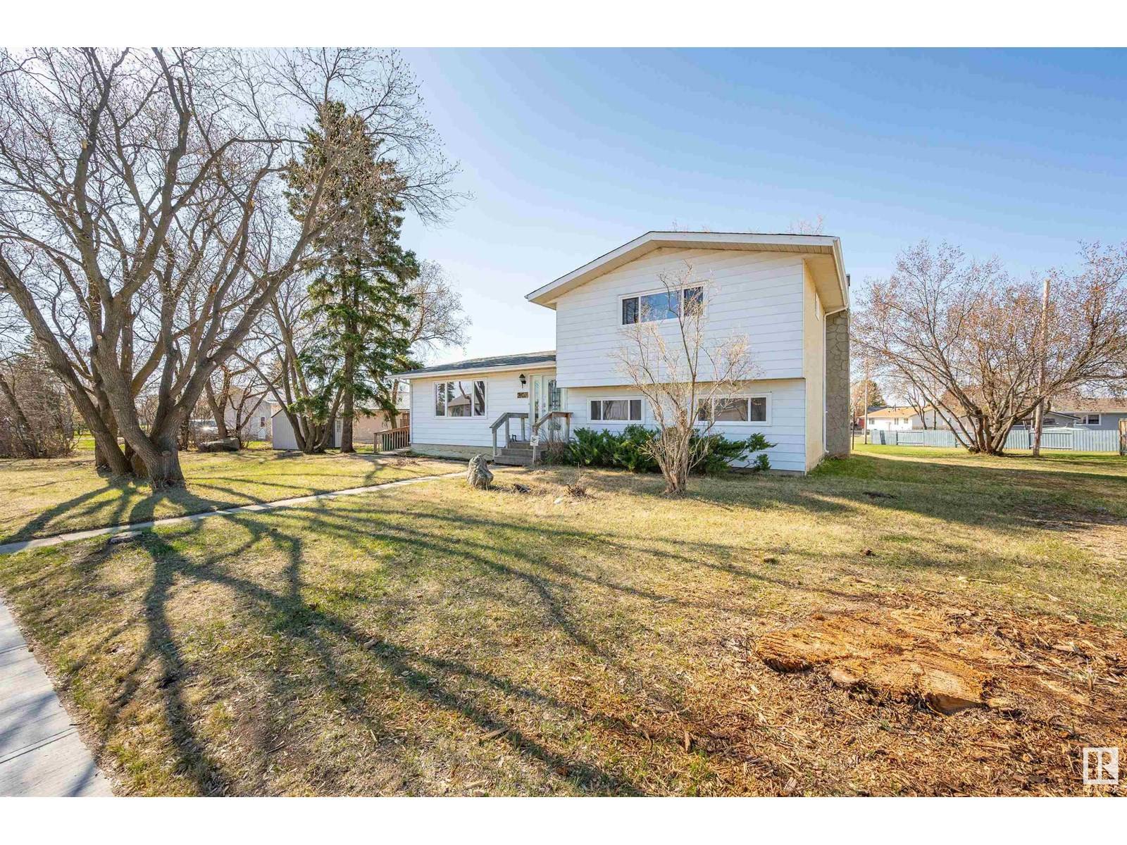 Gibbons, AB T0A1N2,4913 48 AV