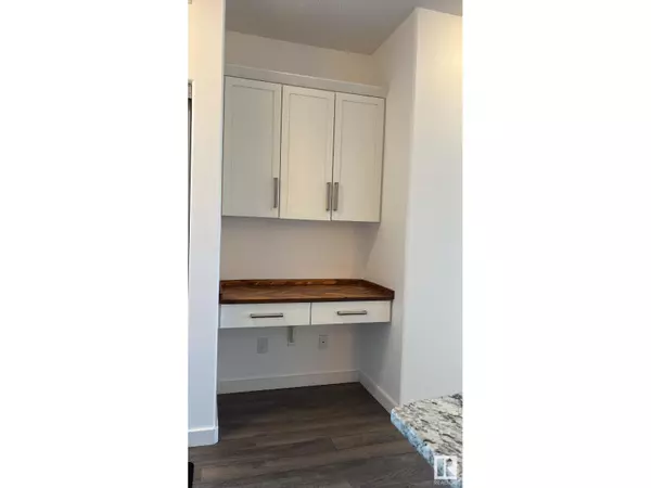 Edmonton, AB T6V0M5,#333 503 Albany WY NW