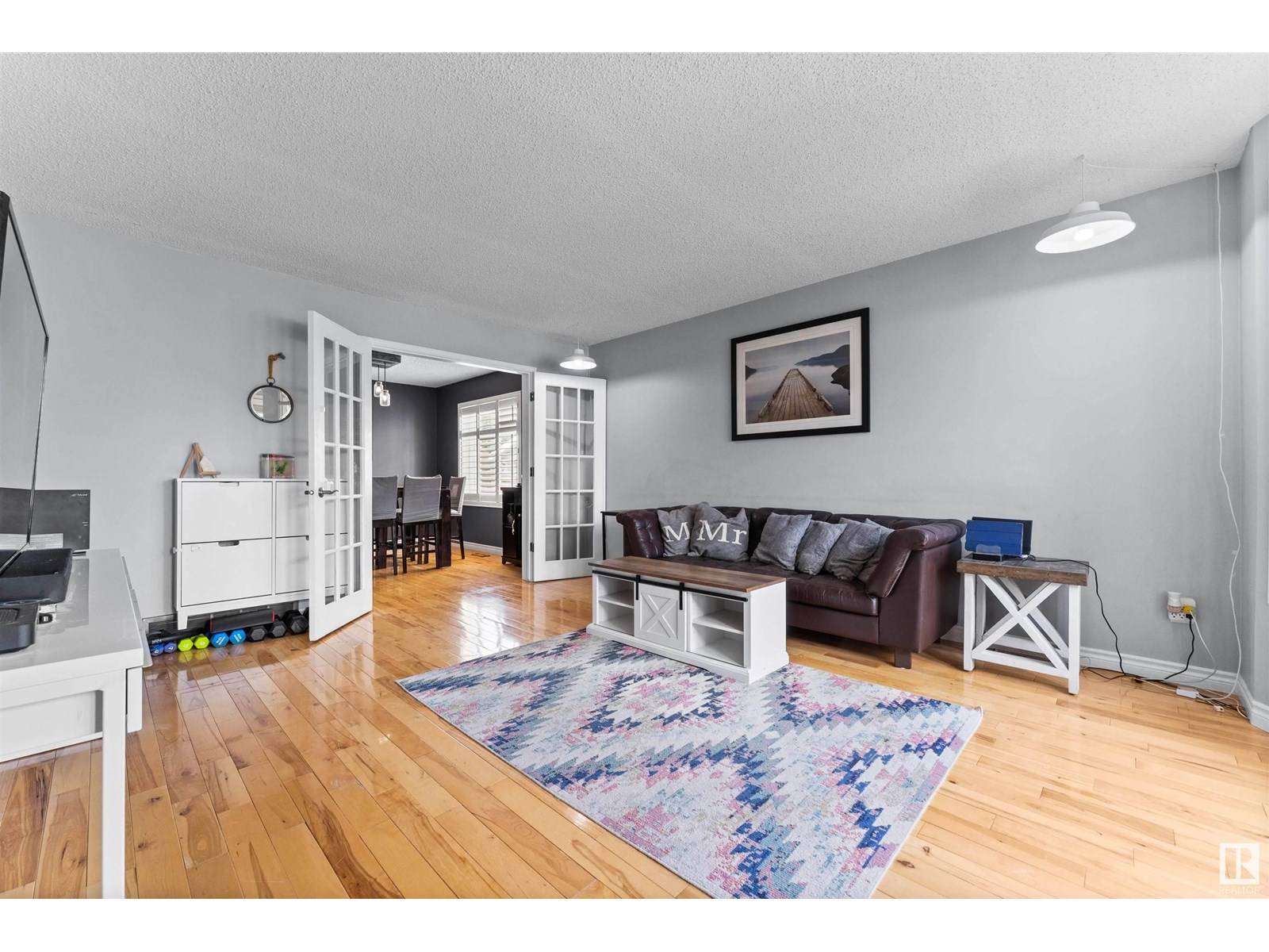 Edmonton, AB T5S2T5,15616 80 ST NW