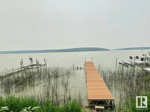 Rural Athabasca County, AB T0A0M0,326 Debbie Drive SKELETON LAKE