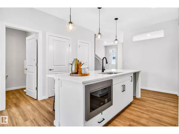 Leduc, AB T9E1N8,724 Southfork DR